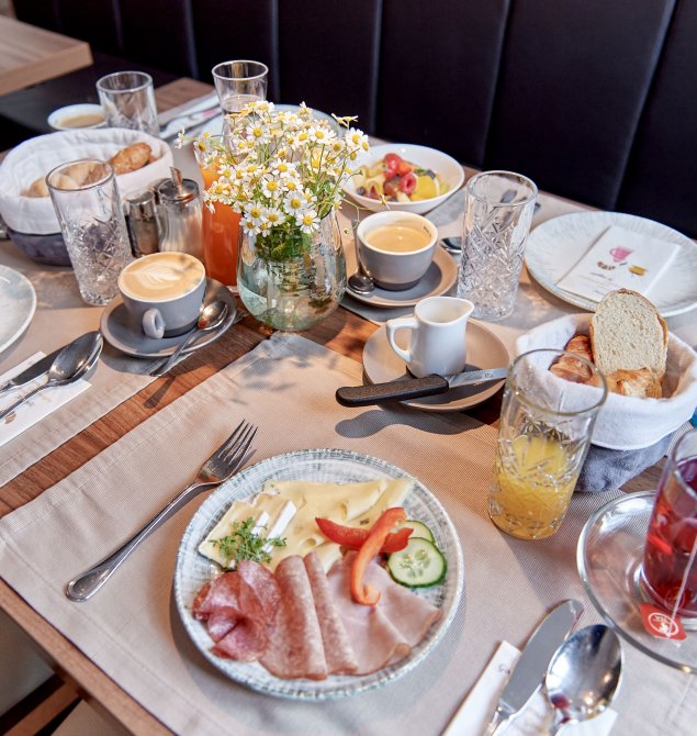 Frühstückstisch